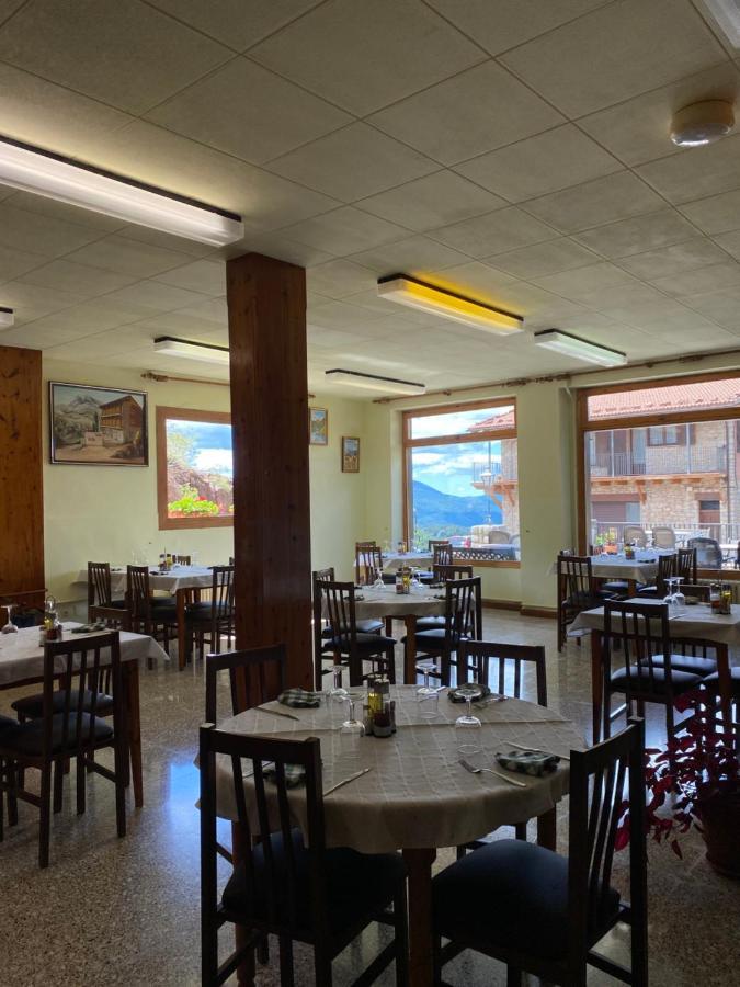 Hostal Alt Llobregat Касталя-да-н'Уг Екстер'єр фото